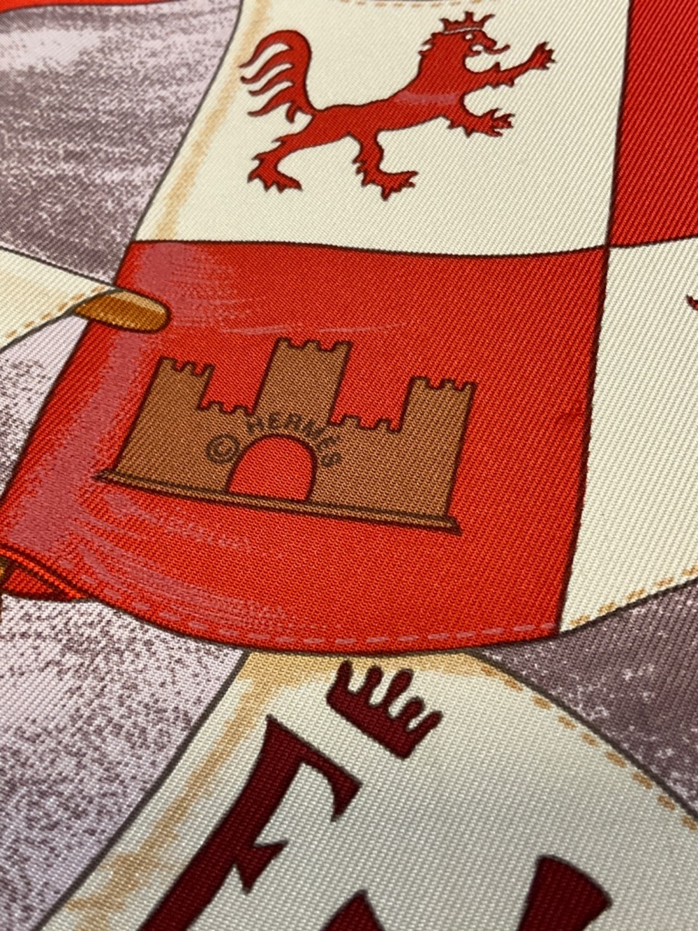 HERMES BURGUNDY MULTI CHRISTOPHE COLOMB DECOUVRE L’AMERIQUE SQUARE SILK TWILL SC - Picture 8 of 10